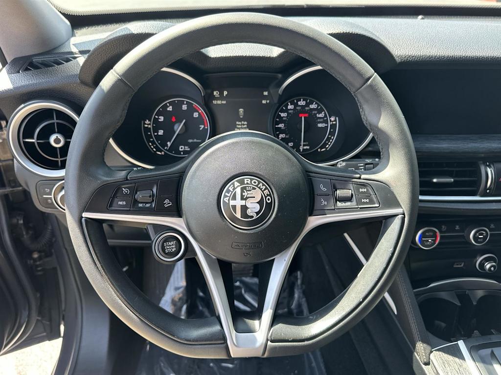 Thumbnail: 2019 Alfa Romeo Stelvio - 15