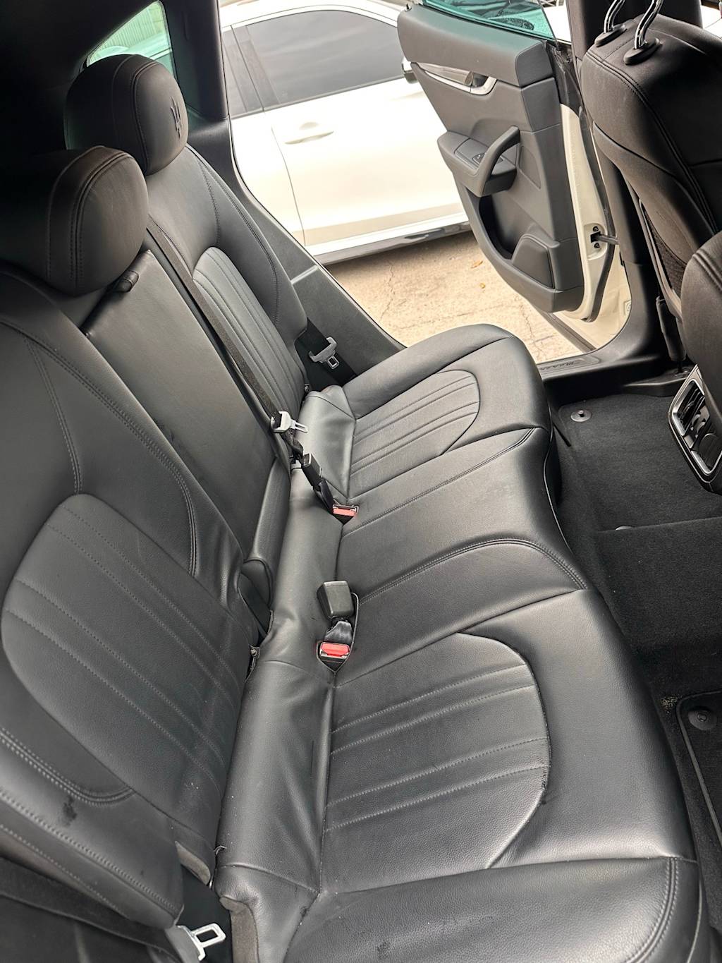 Thumbnail: 2023 Maserati Levante - 9