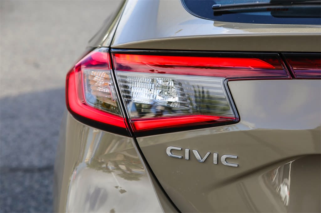 Thumbnail: 2025 Honda Civic - 18