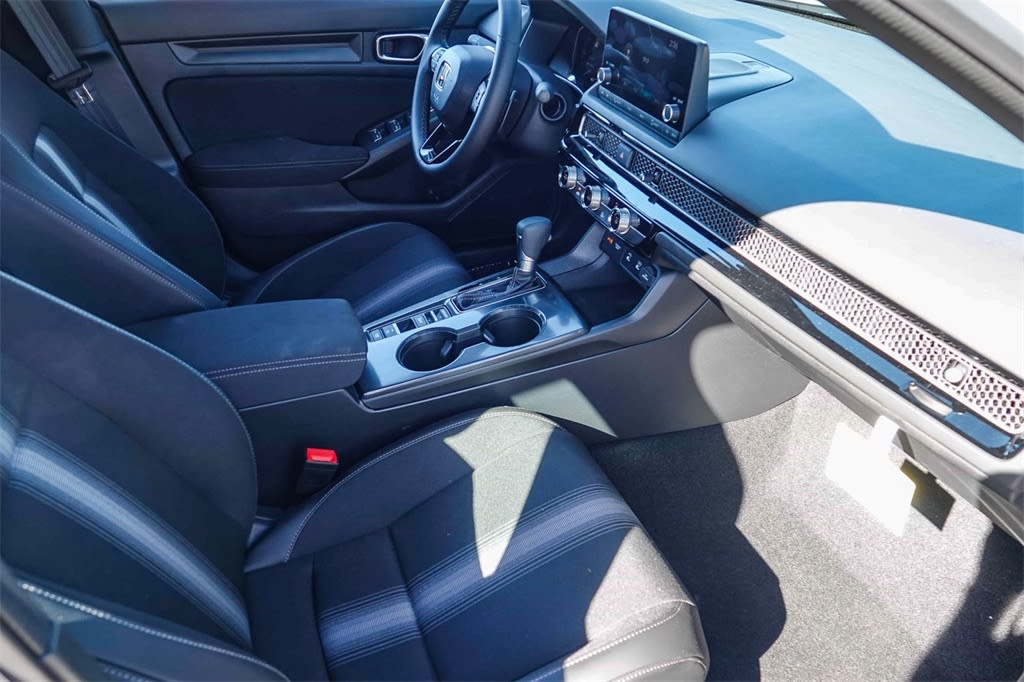 Thumbnail: 2025 Honda Civic - 10