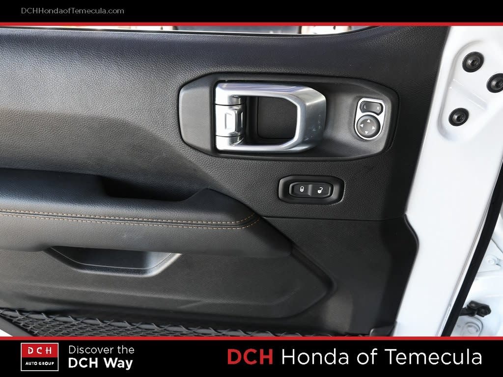 Thumbnail: 2022 Jeep Wrangler - 21