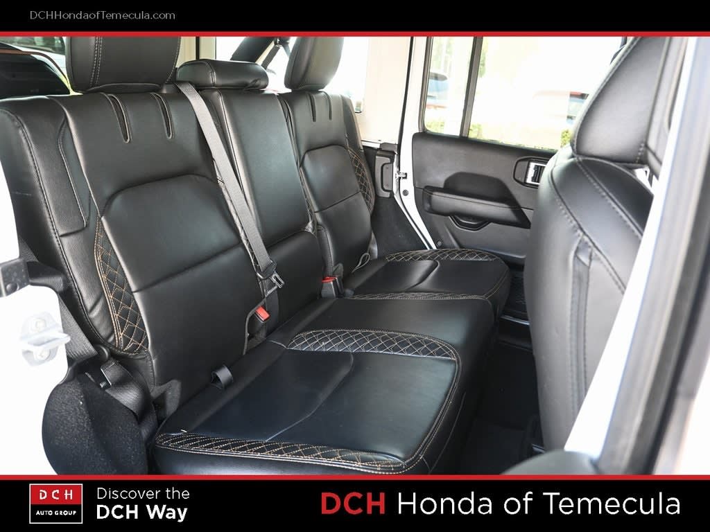 Thumbnail: 2022 Jeep Wrangler - 23