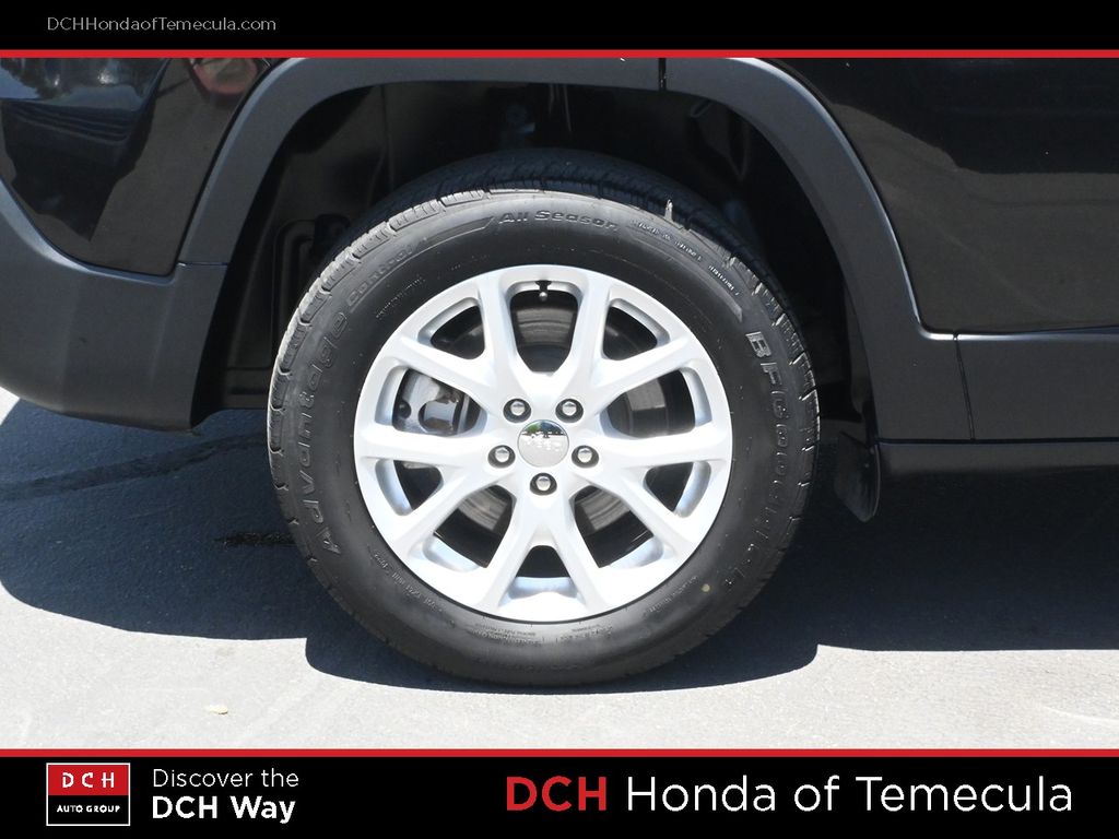 Thumbnail: 2016 Jeep Cherokee - 7