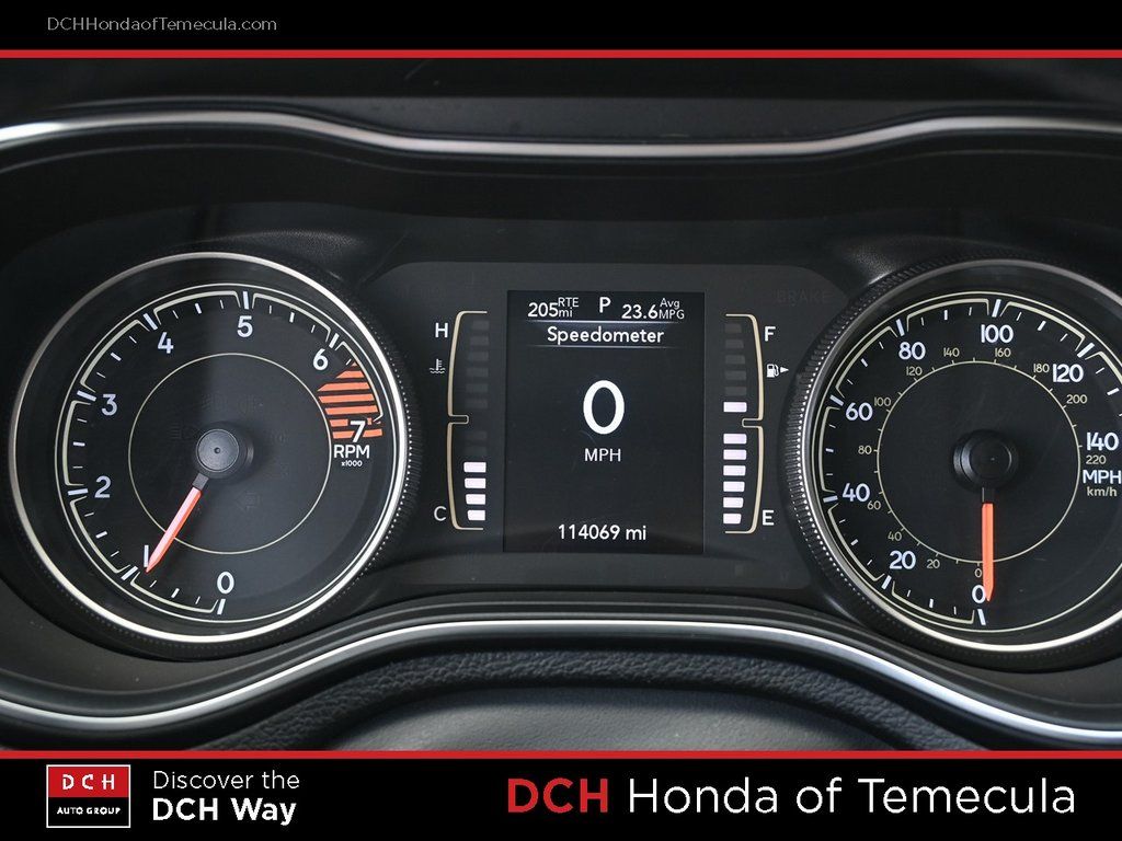 Thumbnail: 2019 Jeep Cherokee - 14