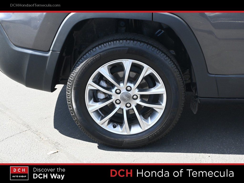 Thumbnail: 2019 Jeep Cherokee - 7