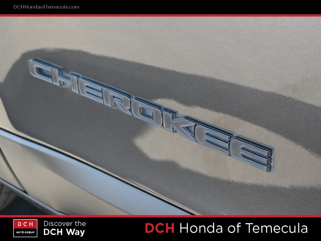 Thumbnail: 2023 Jeep Cherokee - 6