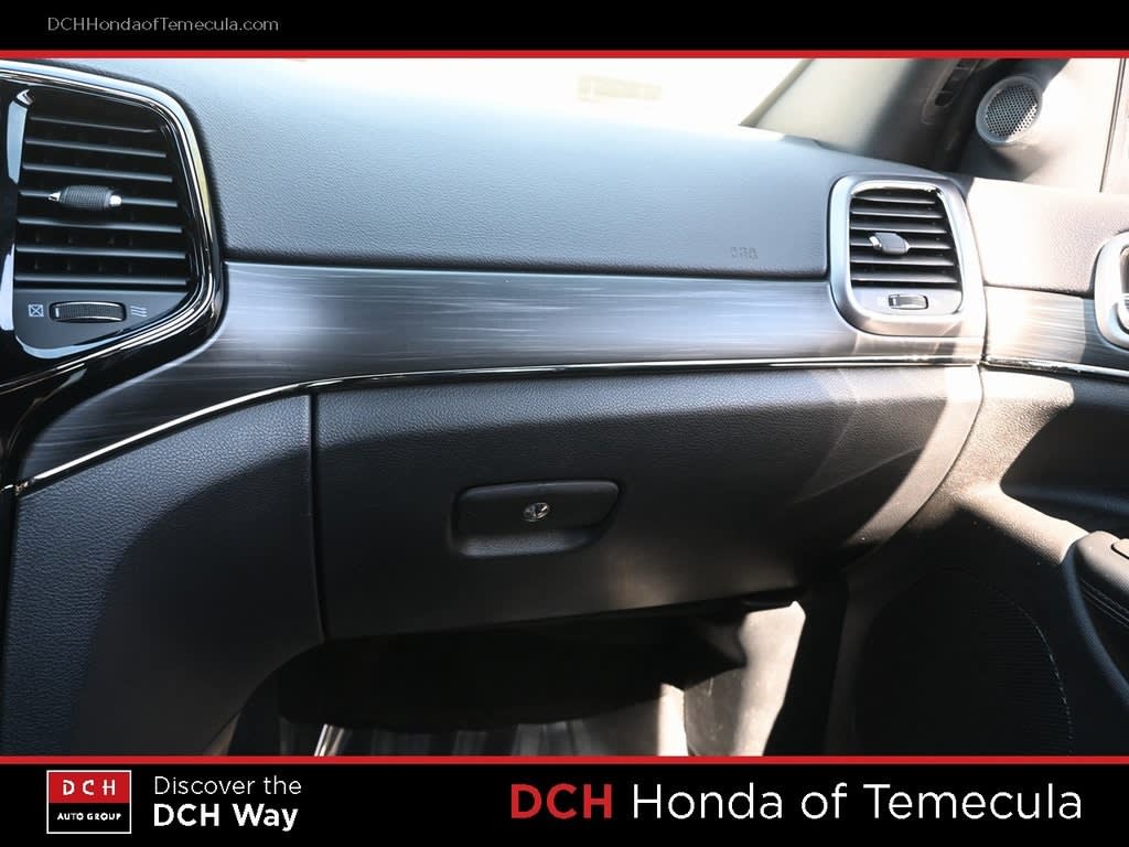 Thumbnail: 2020 Jeep Grand Cherokee - 20