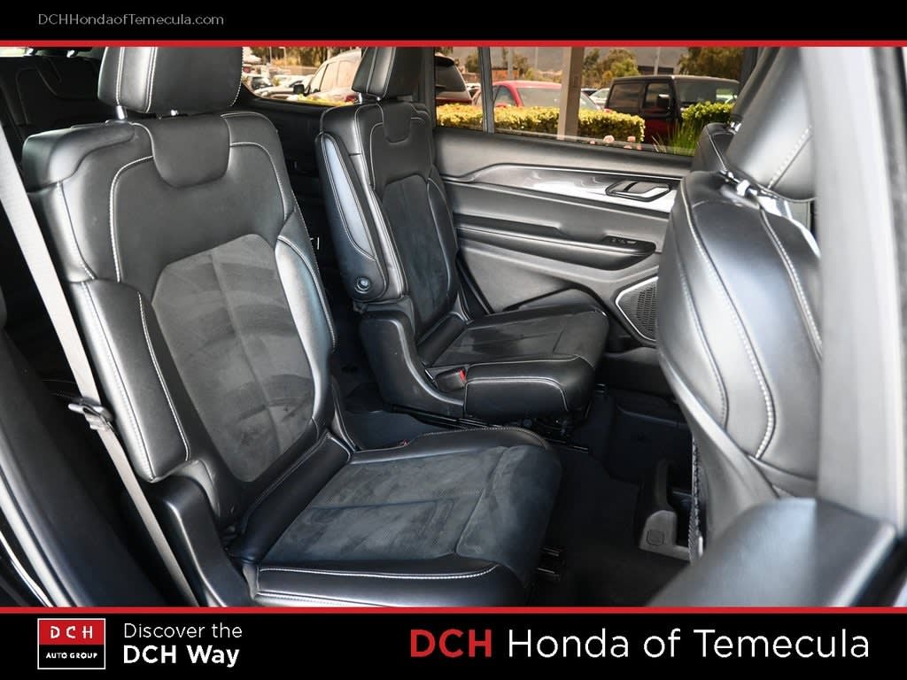 Thumbnail: 2021 Jeep Grand Cherokee L - 24