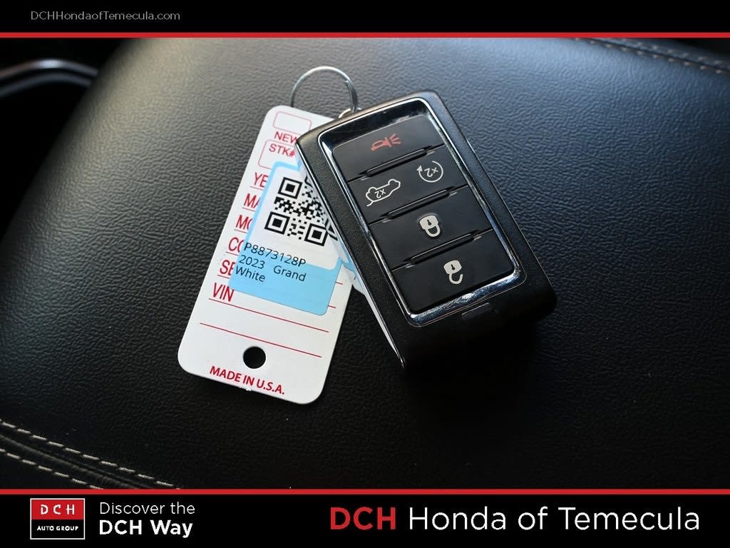 Thumbnail: 2023 Jeep Grand Cherokee L - 15