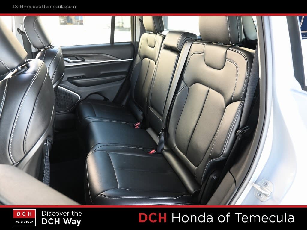 Thumbnail: 2023 Jeep Grand Cherokee - 11