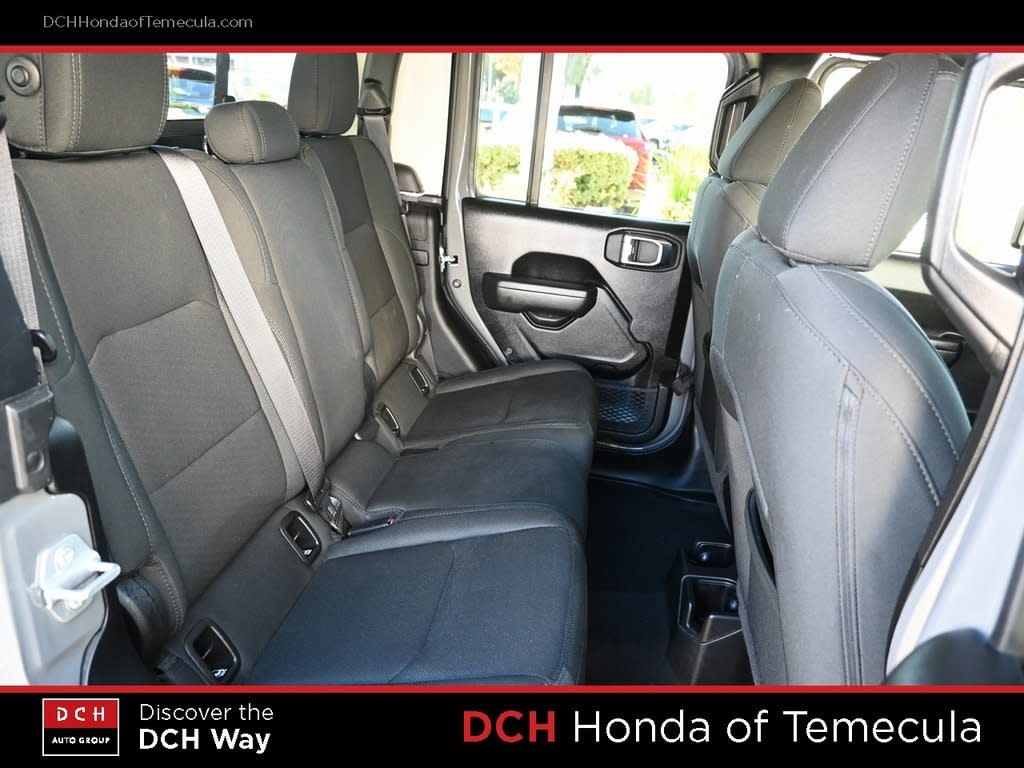 Thumbnail: 2022 Jeep Gladiator - 24