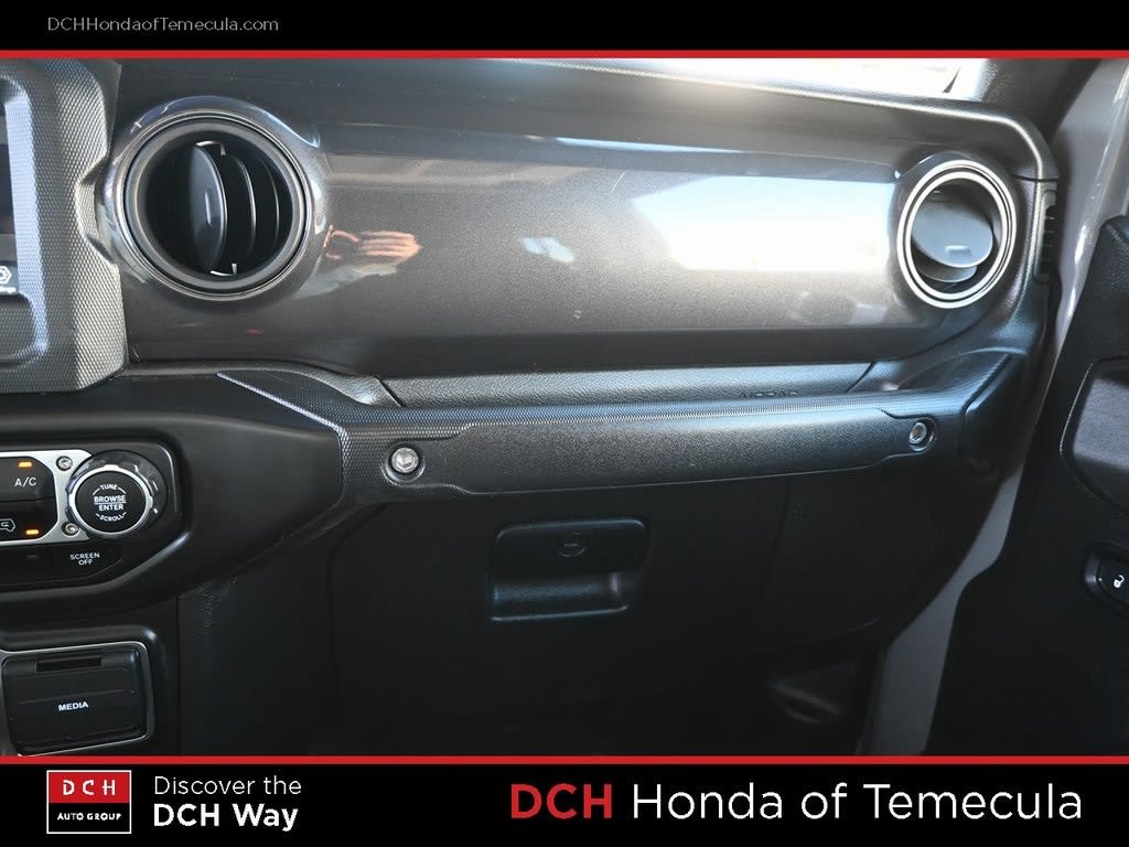 Thumbnail: 2022 Jeep Gladiator - 21