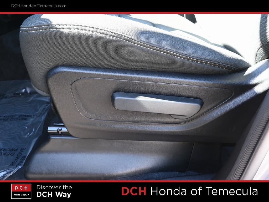 Thumbnail: 2025 RAM 1500 - 21