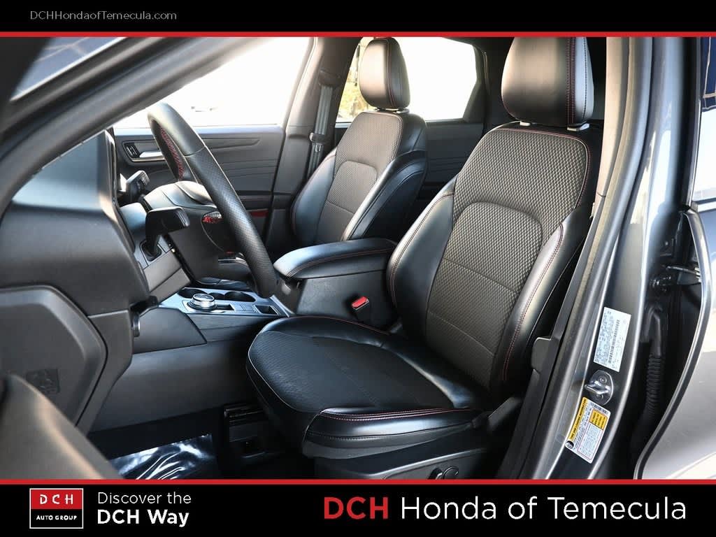 Thumbnail: 2023 Ford Escape - 8