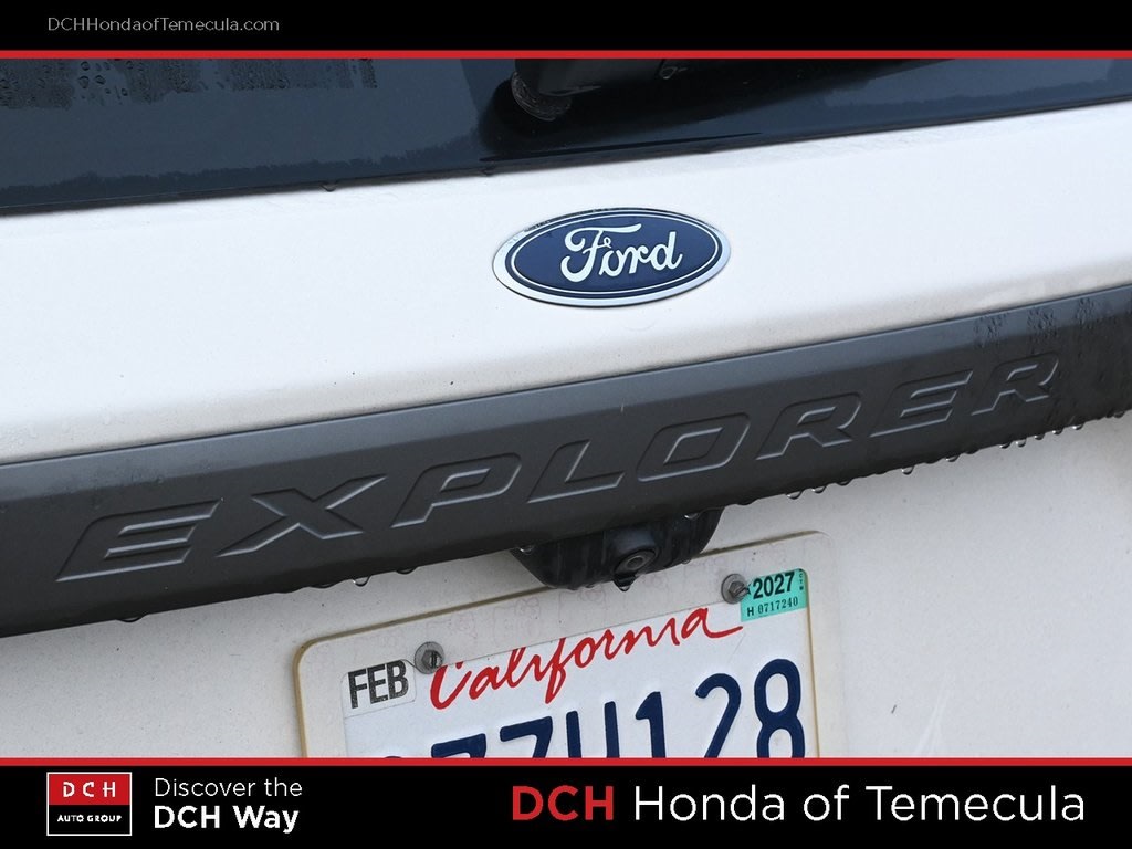 Thumbnail: 2022 Ford Explorer - 6