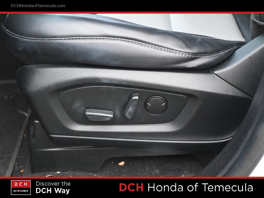 Thumbnail: 2022 Ford Explorer - 21