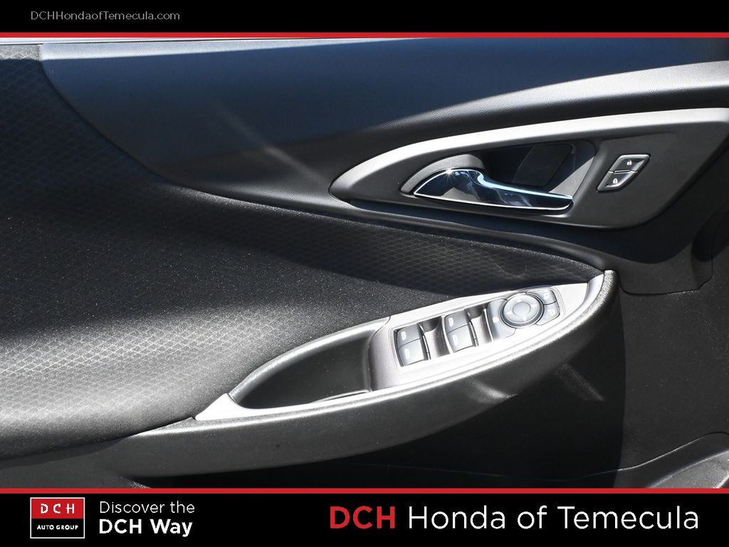 Thumbnail: 2023 Chevrolet Malibu - 23