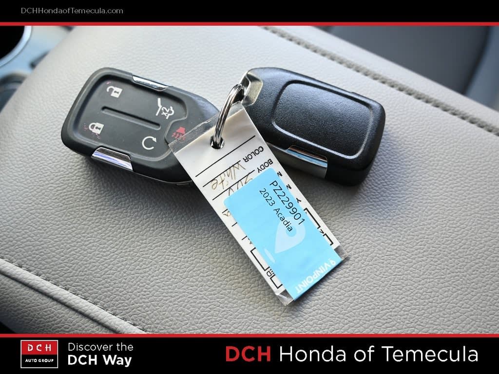 Thumbnail: 2023 GMC Acadia - 15