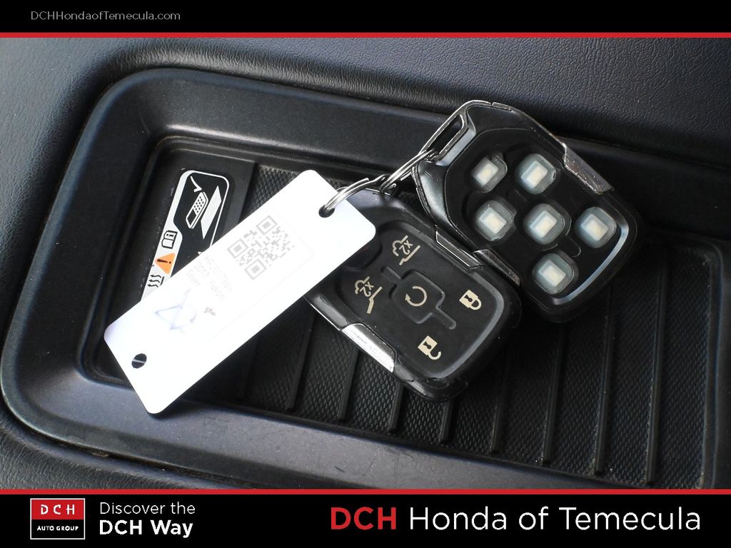 Thumbnail: 2017 GMC Yukon - 16