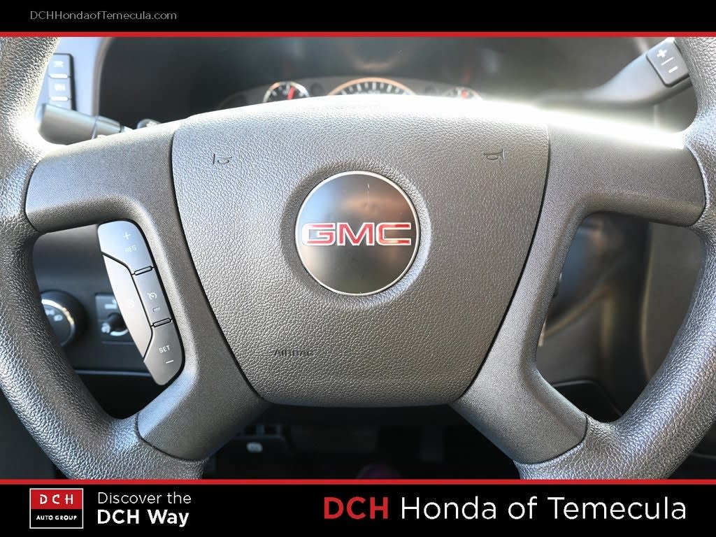 Thumbnail: 2024 GMC Savana - 17