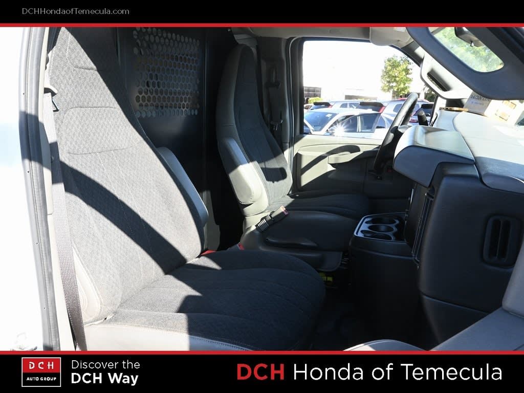 Thumbnail: 2024 GMC Savana - 24