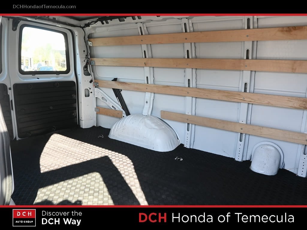 Thumbnail: 2024 GMC Savana - 23