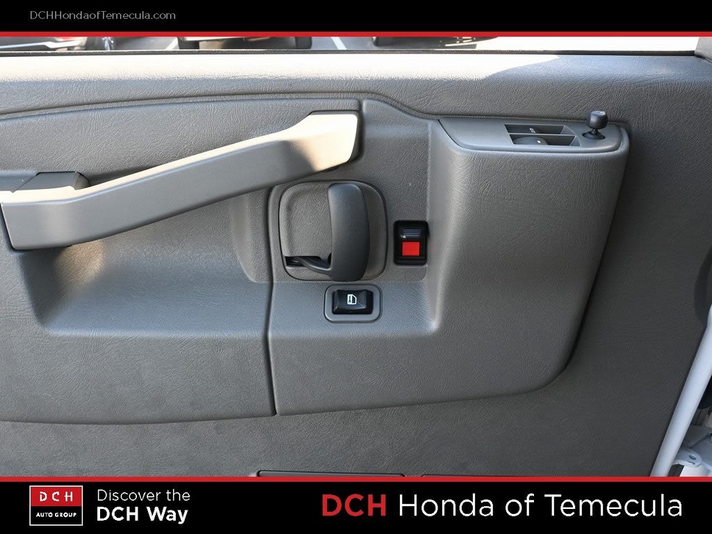 Thumbnail: 2024 GMC Savana - 19