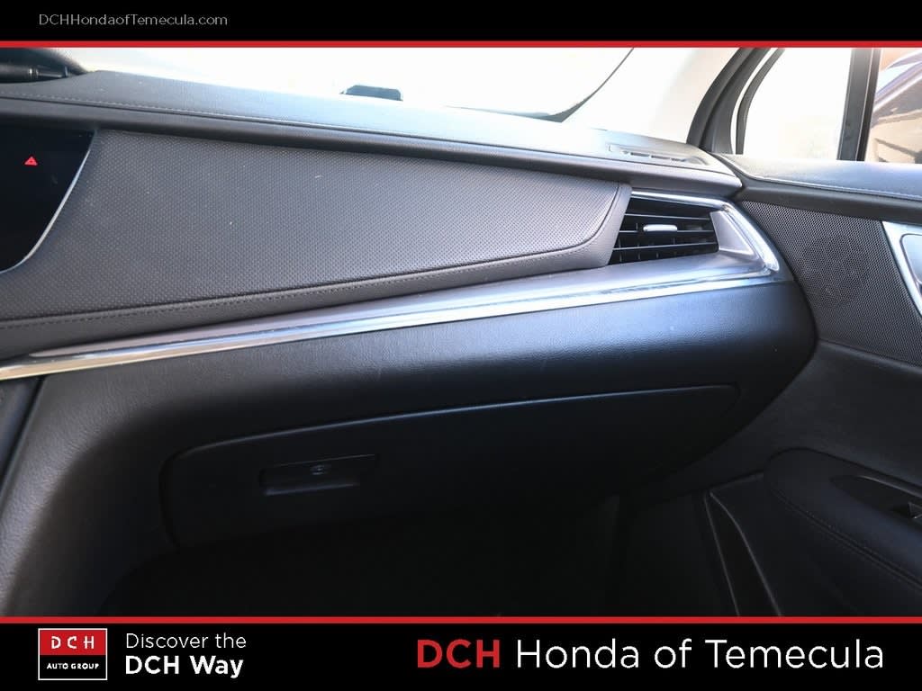 Thumbnail: 2017 Cadillac XT5 - 21