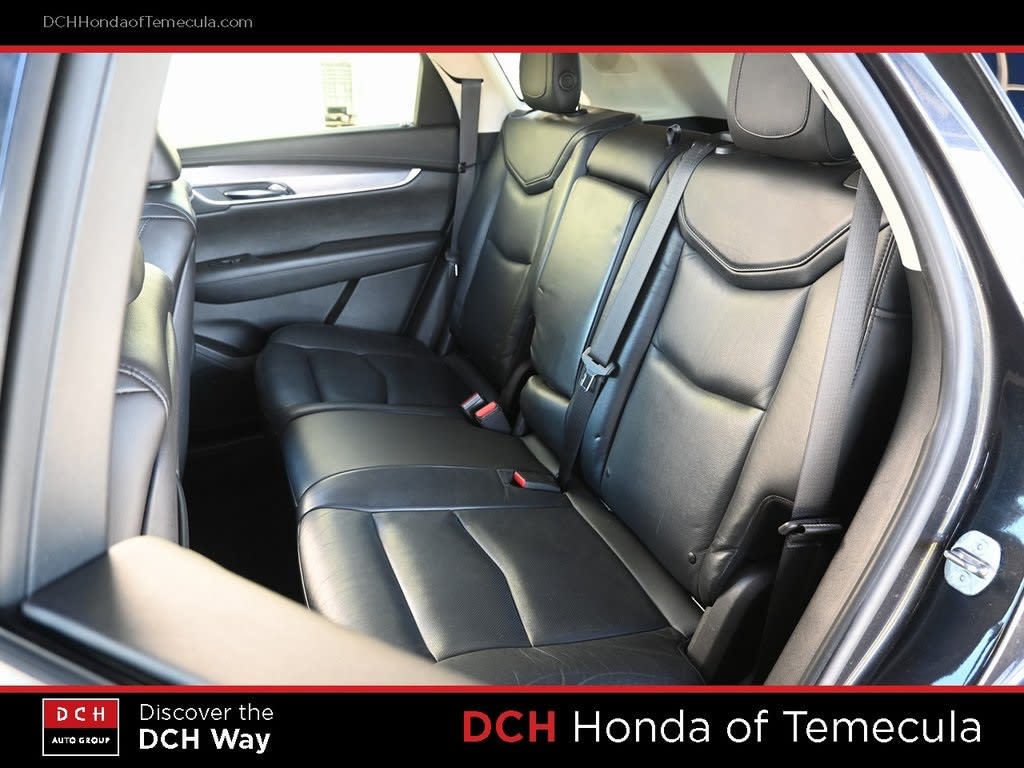 Thumbnail: 2017 Cadillac XT5 - 10