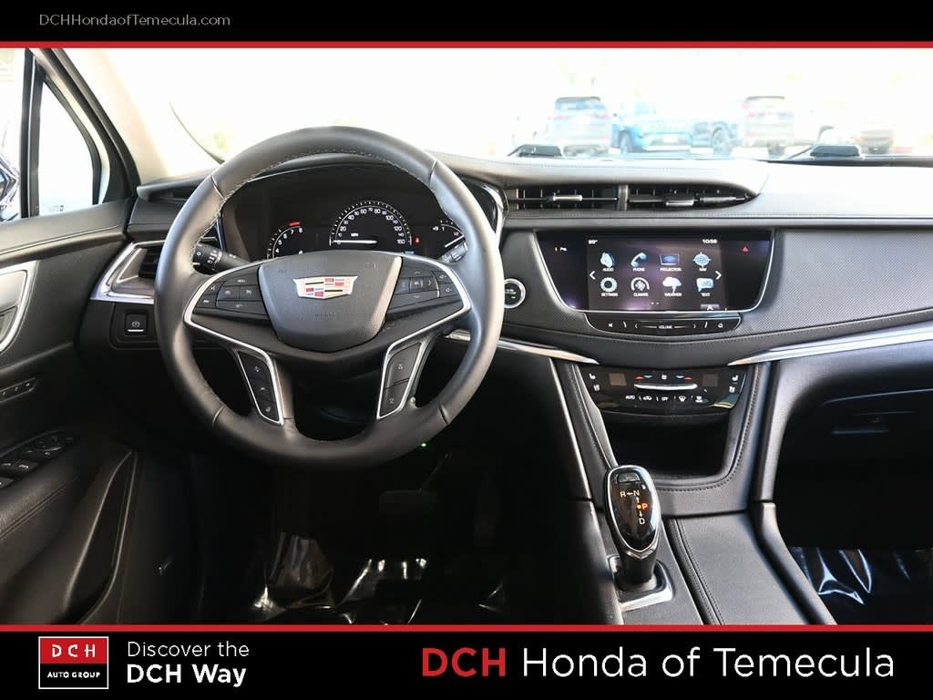 Thumbnail: 2017 Cadillac XT5 - 2