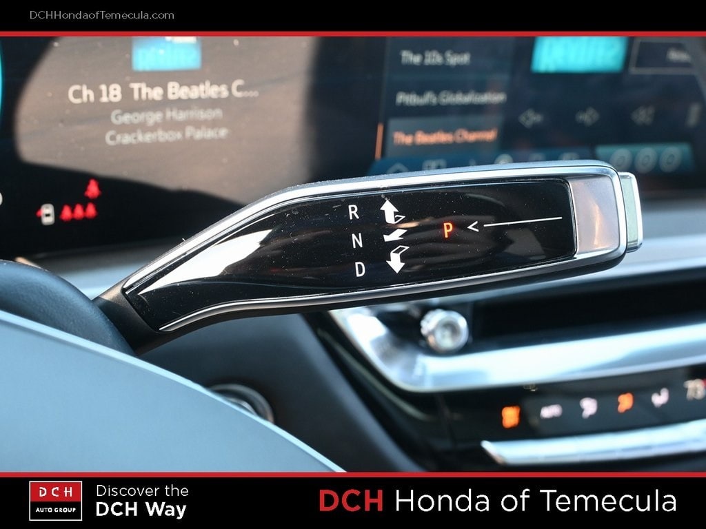 Thumbnail: 2024 Cadillac Lyriq - 18