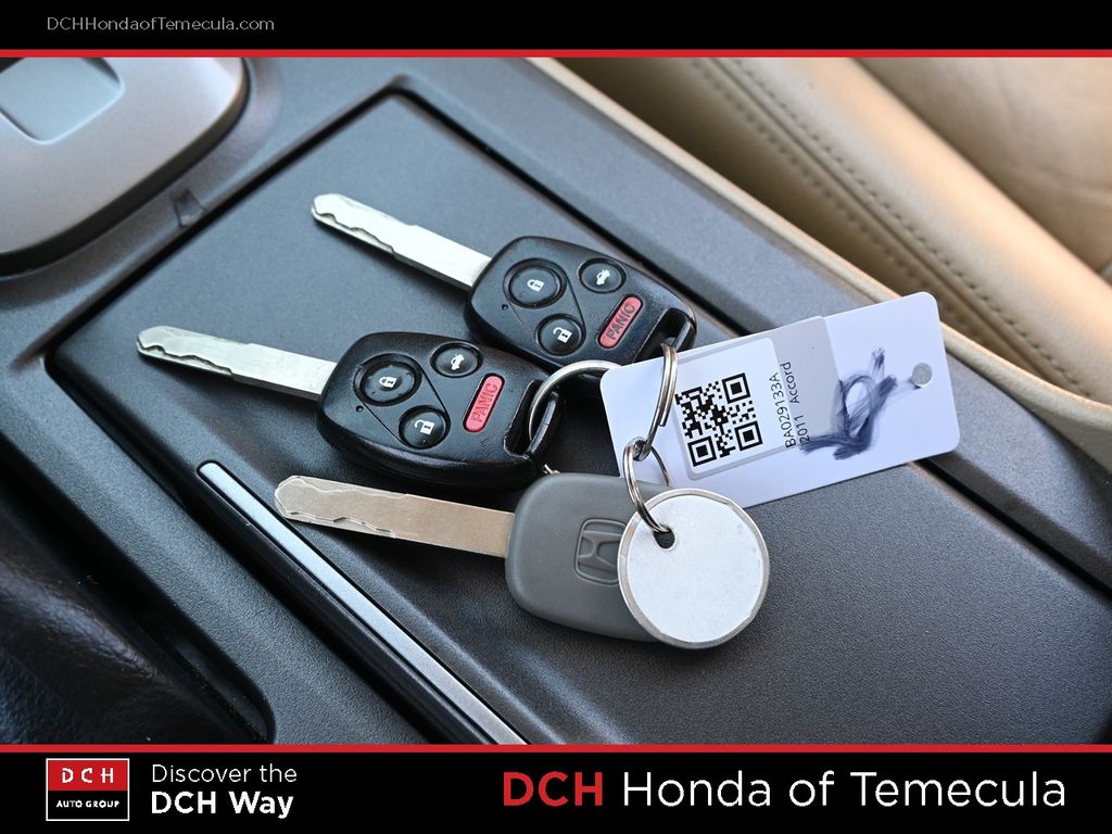 Thumbnail: 2011 Honda Accord - 16