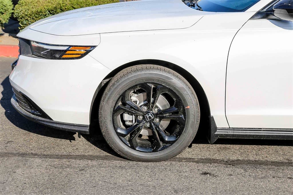 Thumbnail: 2025 Honda Accord - 20