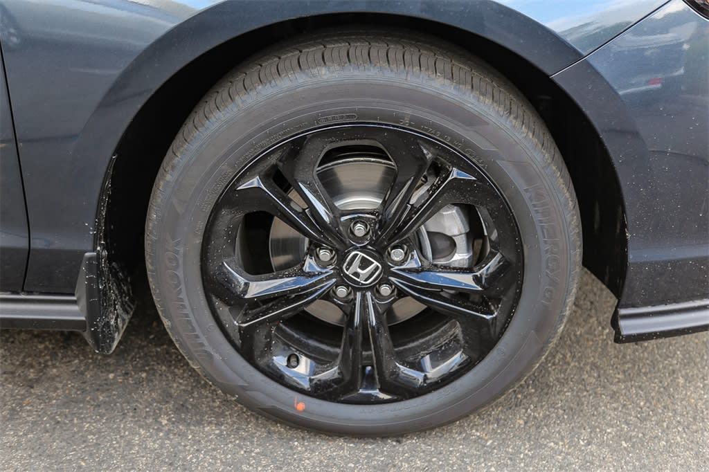 Thumbnail: 2025 Honda Accord - 19