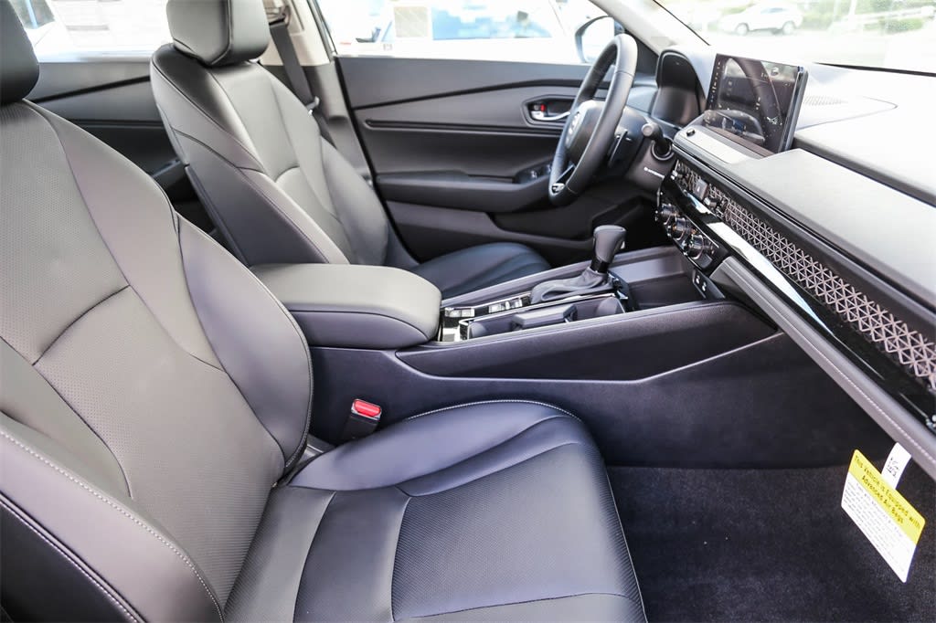 Thumbnail: 2025 Honda Accord - 9