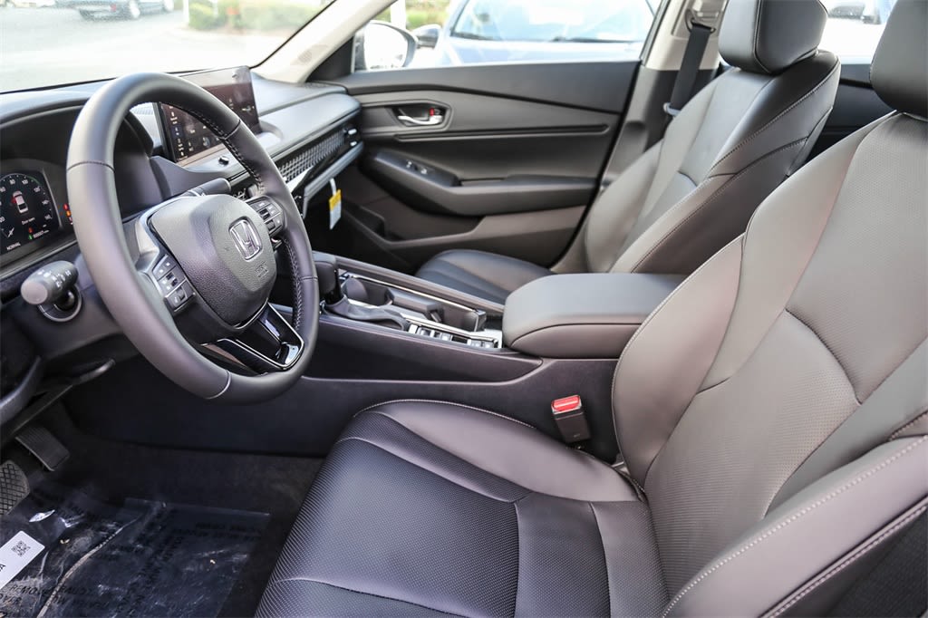 Thumbnail: 2025 Honda Accord - 10