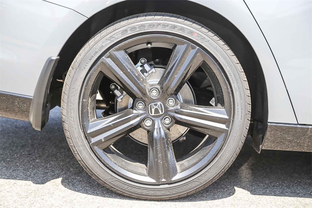 Thumbnail: 2025 Honda Accord - 19