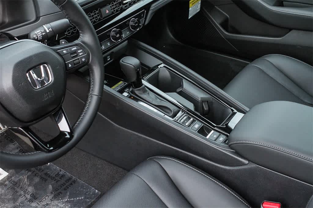 Thumbnail: 2025 Honda Accord - 8