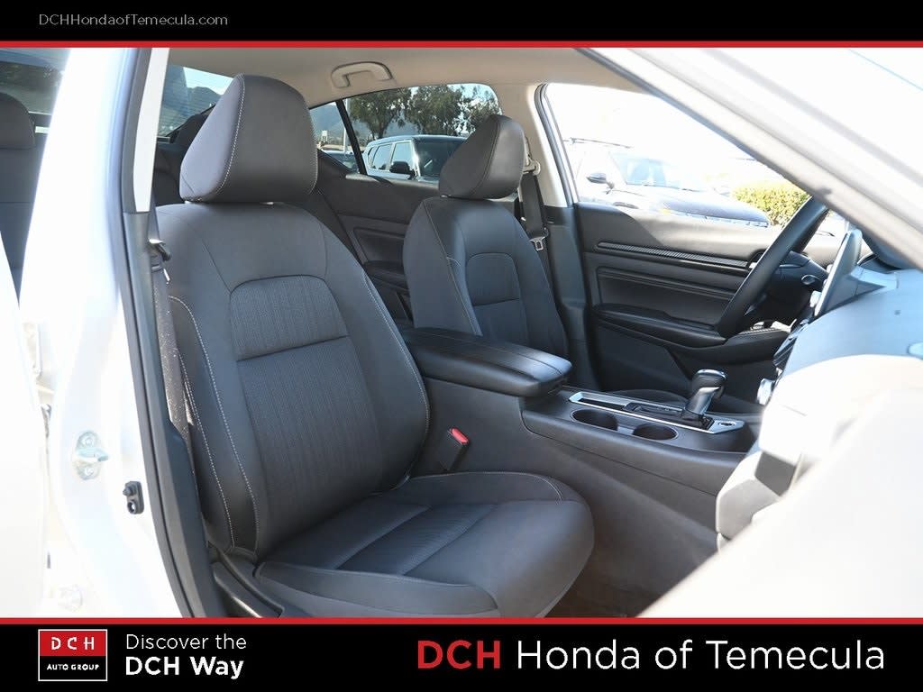 Thumbnail: 2020 Nissan Altima - 10