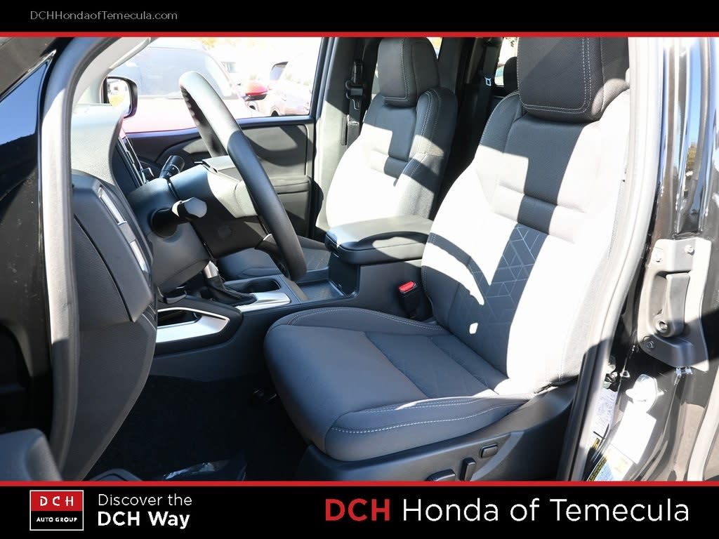 Thumbnail: 2025 Nissan Frontier - 9