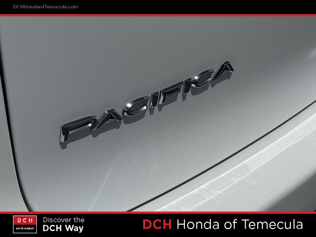 Thumbnail: 2023 Chrysler Pacifica - 6