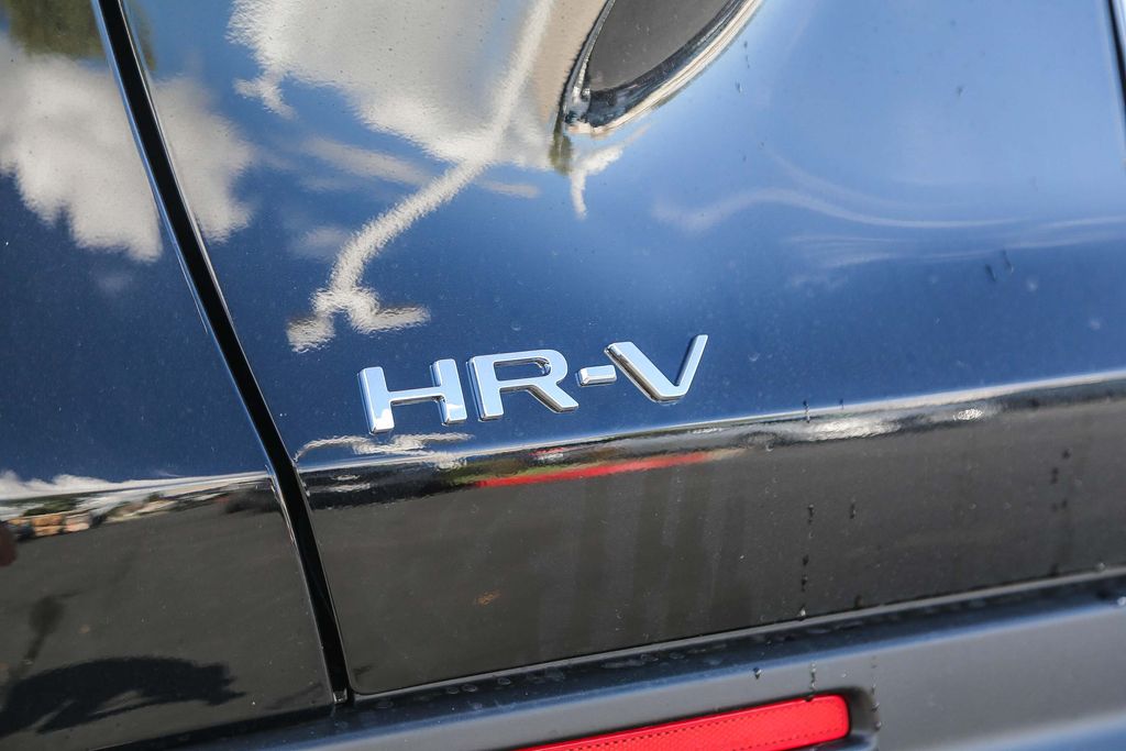 Thumbnail: 2027 Honda HR-V - 6