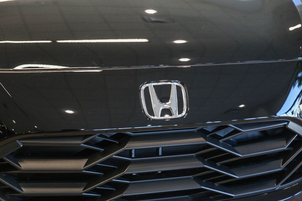 Thumbnail: 2027 Honda HR-V - 4