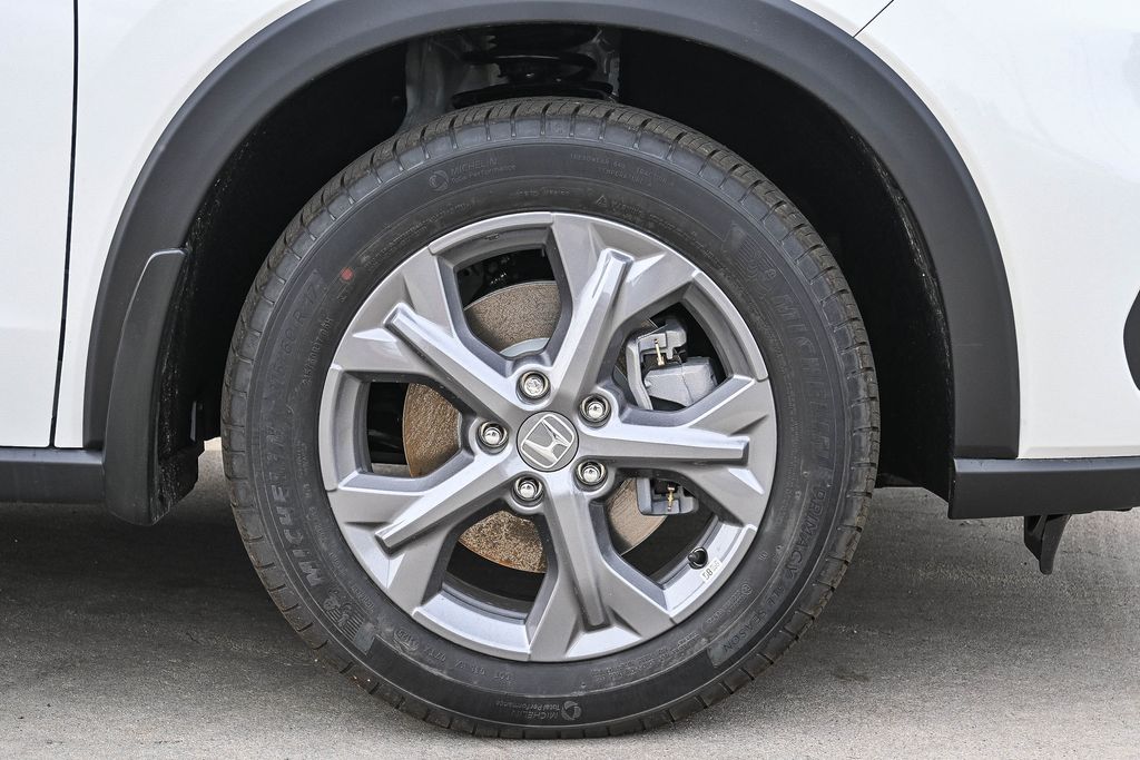 Thumbnail: 2027 Honda HR-V - 21