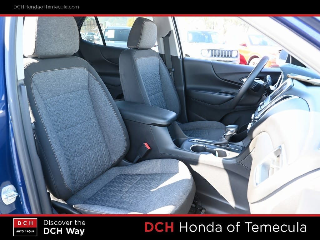 Thumbnail: 2022 Chevrolet Equinox - 10