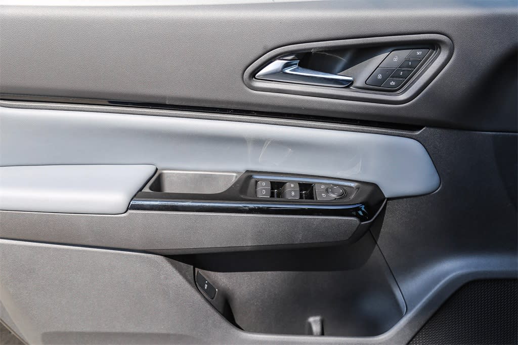 Thumbnail: 2025 Honda Prologue - 26