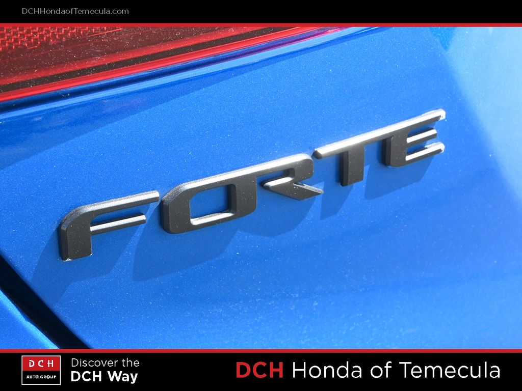 Thumbnail: 2023 Kia Forte - 18