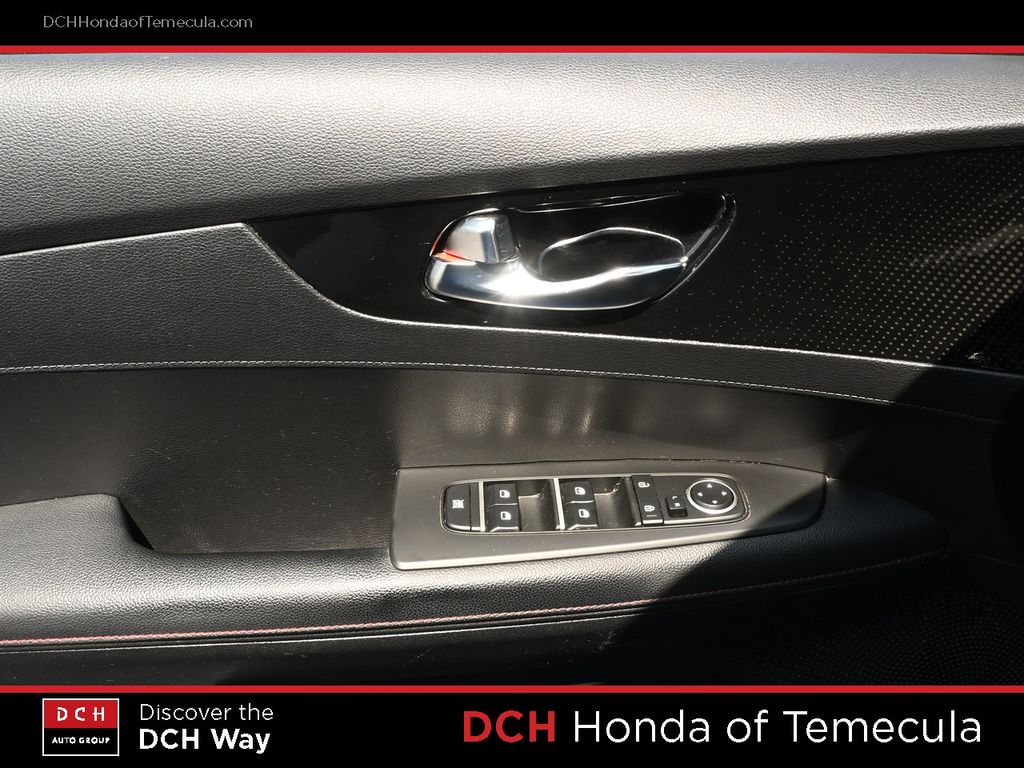 Thumbnail: 2023 Kia Forte - 22
