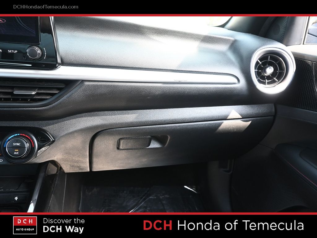 Thumbnail: 2023 Kia Forte - 21