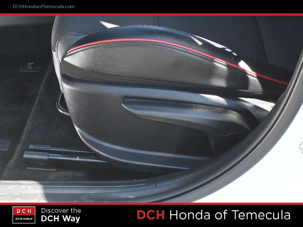Thumbnail: 2023 Kia Forte - 23